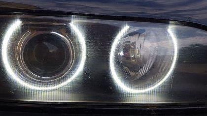 Angel Eyes diode pentru BMW E39 OEM (2000-2003) cu angel eyes din fabrică - cu 66 de diode