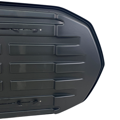 Автобокс Junior Strike 199x84x35cm с 85 mm ,с двустранно отваряне с ключ, 440 литра - черен гланц
