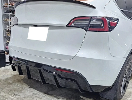 Дифузер за задна броня за Tesla Model Y - черен гланц