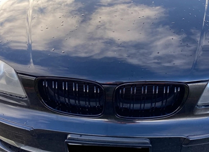 Двойни Бъбреци BMW 1-ва Серия Фейслифт Facelift E81 E82 E87 E88 2008г.-2011г. Черен Гланц Лак