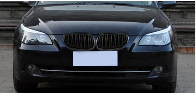 Двойни бъбреци за БМВ 5-Серия BMW E60 E61 черен гланц лак М5 от 2003 - 2011