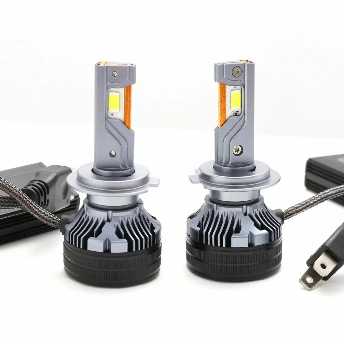 Led крушки H7 Streetech модел STN1 за фарове  65W - Canbus 6000K - 1700% повече светлина