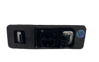 Плафони за осветление на задния номер за Toyota Camry (2006+) / Avensis Verso / Prius (2001+) / Lexus LS/GS/RX 200/300/430 / Mitsubishi Colt (2003+)