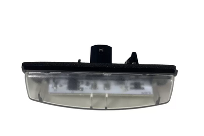 Плафони за осветление на задния номер за Toyota Camry (2006+) / Avensis Verso / Prius (2001+) / Lexus LS/GS/RX 200/300/430 / Mitsubishi Colt (2003+)