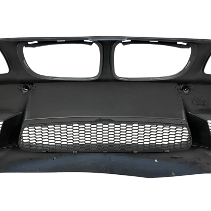 Bară față BMW E81 / E87 (2004-2011) - look M1 cu orificii pentru proiectoare