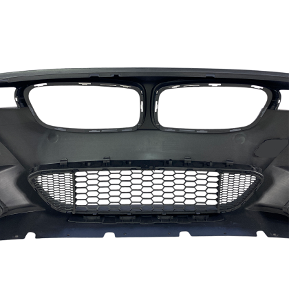 Bară de protecție față BMW F30 (2012-2018) - design M-Tech cu găuri pentru proiectoare, fără senzori de parcare
