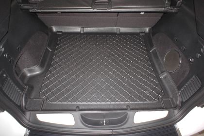 Гумирана стелка за багажник за Jeep Grand Cherokee IV WK2 (2010-2020)