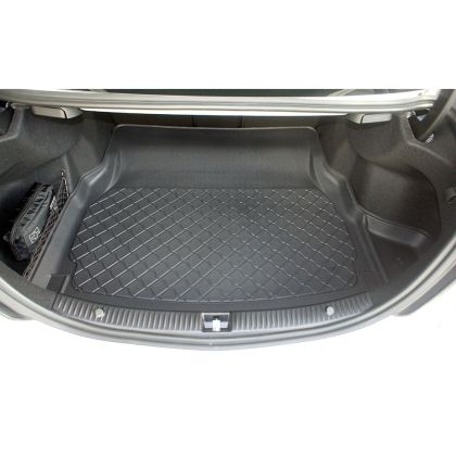 Гумирана стелка за багажник за Mercedes C-Class W205 (2014+) Sedan back seat leaning forward (foldable); right wing removable for models with net