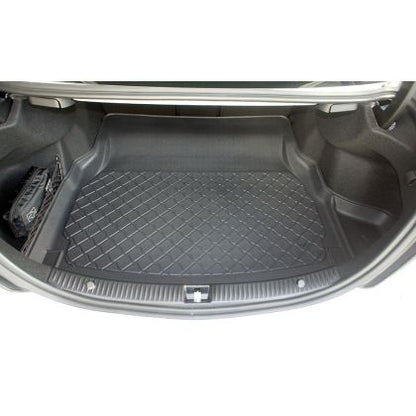 Гумирана стелка за багажник за Mercedes C-Class W205 (2014+) Sedan back seat leaning forward (foldable); right wing removable for models with net