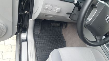 Гумени стелки за KIA Sorento I (2003-2009), марка Frogum