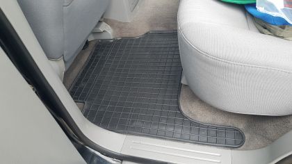 Гумени стелки за KIA Sorento I (2003-2009), марка Frogum
