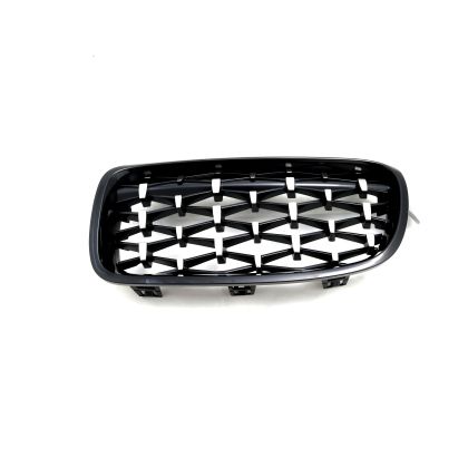 Решетки за BMW F30 (2011+) - Гланц - Diamond Design - хром / черно