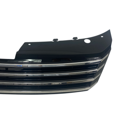 Решетка без емблема VW PASSAT 3C (2010+) - черна с хром лайсни