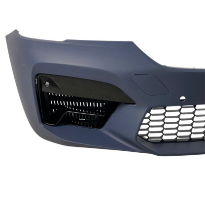 Предна броня за BMW G30 (2020+) - М5 дизайн с овтори за парктроник и камера за коли с cruise control