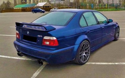 Спойлер за багажник за BMW E39 (1999-2003) LTW M5 GT Class 2 - черен гланц