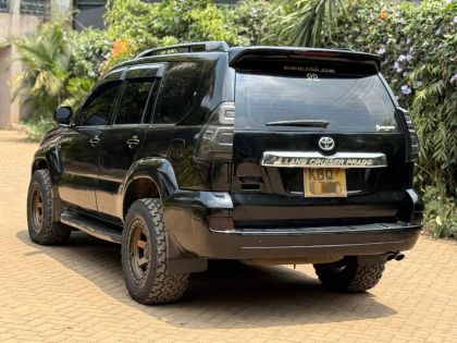 Спойлер антикрило за Toyota Prado J120 (2003-2009) с трети стоп - черен гланц