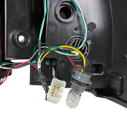 Диодни стопове за TOYOTA LAND CRUISER Prado J120 (2003-2009) - full Led Uprgade to J150 look - червени с бягащ опушен мигач