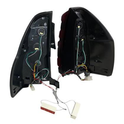 Диодни стопове за TOYOTA LAND CRUISER Prado J120 (2003-2009) - full Led Uprgade to J150 look - червени с бягащ опушен мигач
