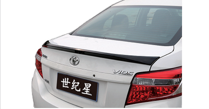 Спойлер антикрило за Toyota Yaris (2008-2011) - черен гланц