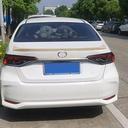 Спойлер за багажник Toyota Corolla 2020+