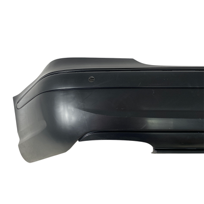 Bară spate tuning pentru Mercedes W211 E-Class (2002-2009) - Design AMG cu orificii pentru senzori de parcare
