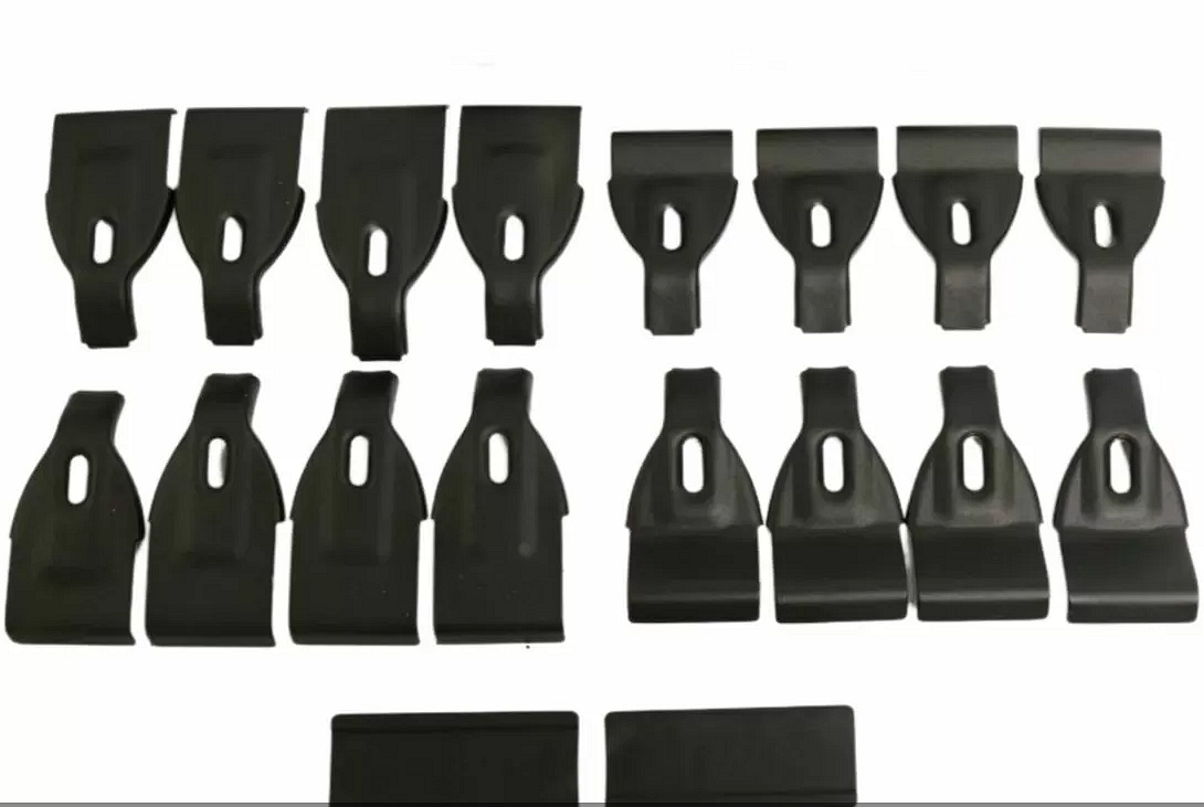 Universal Aluminum Car Roof Cross Bars Without Rails - 135cm, with Lock - Matte Black